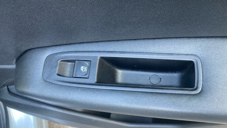 Renault Captur 1.0 TCE 90 Iconic 5dr Petrol Hatchback